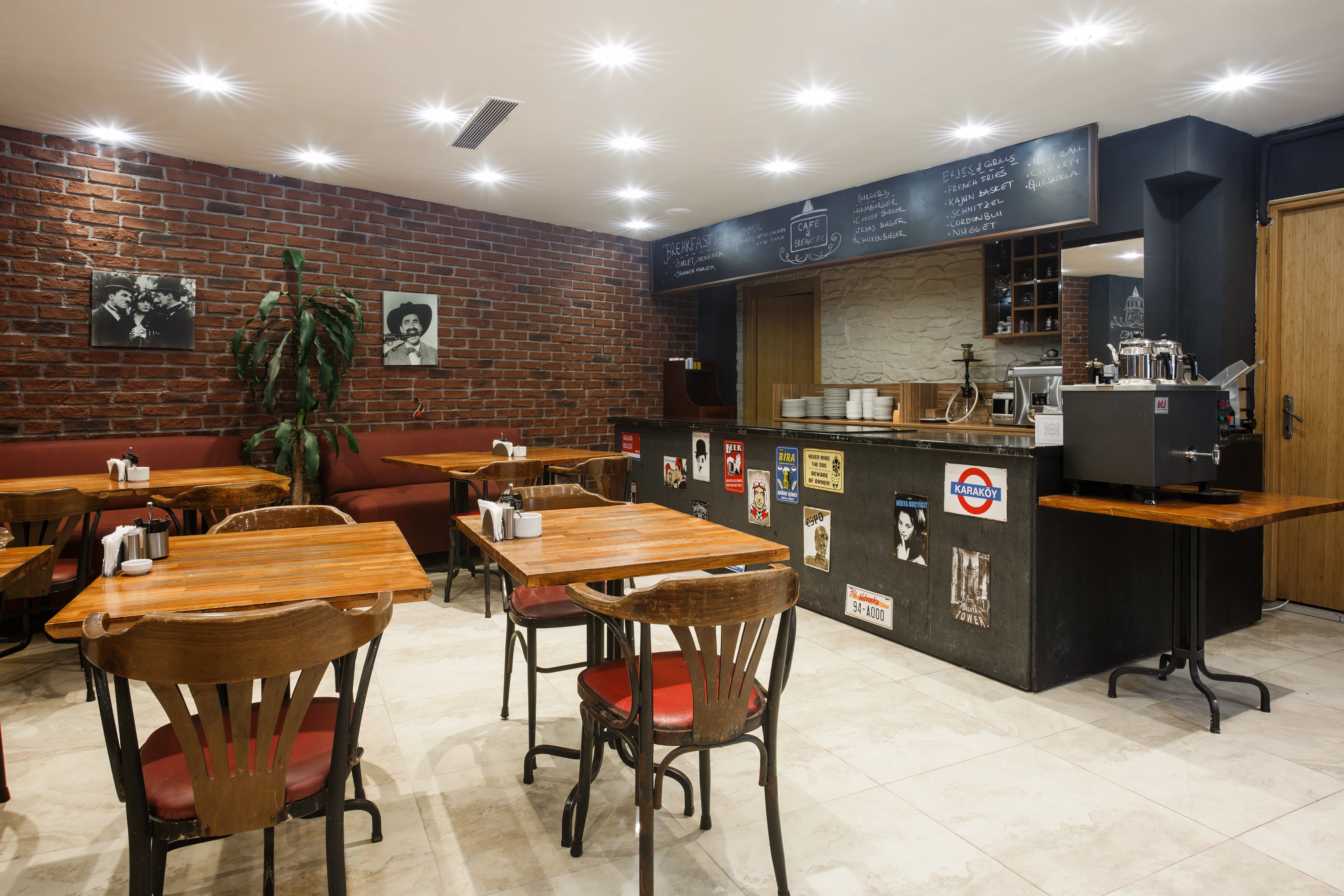 P. Galata Boutique Hotel Entrance 5